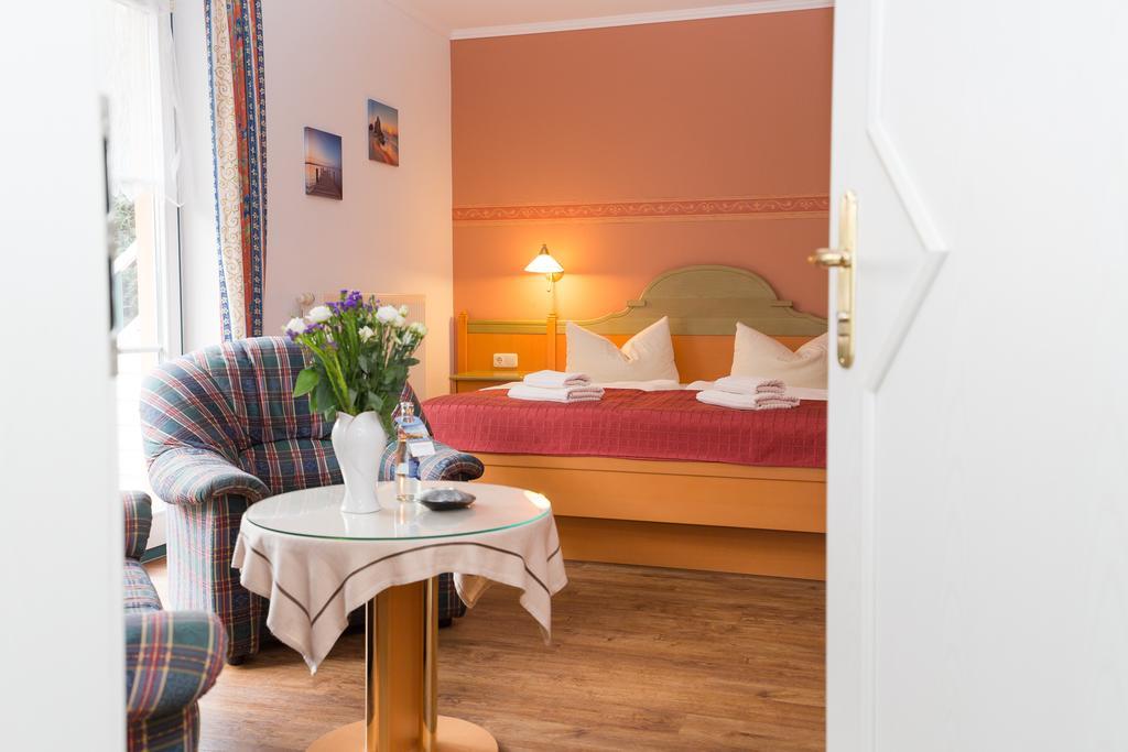 Hotel Garni Am Deich Ostseeheilbad Ostseeheilbad Zingst Zimmer foto